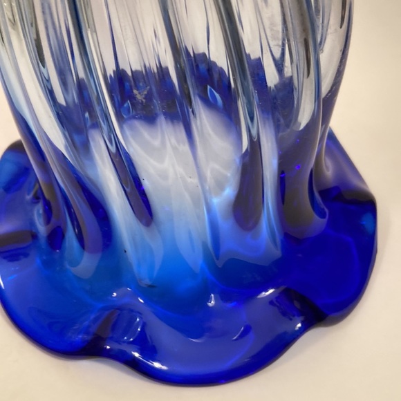 Handmade in Poland Clear Blue Petal Twisted Heavy Vase - Picture 5 of 7
